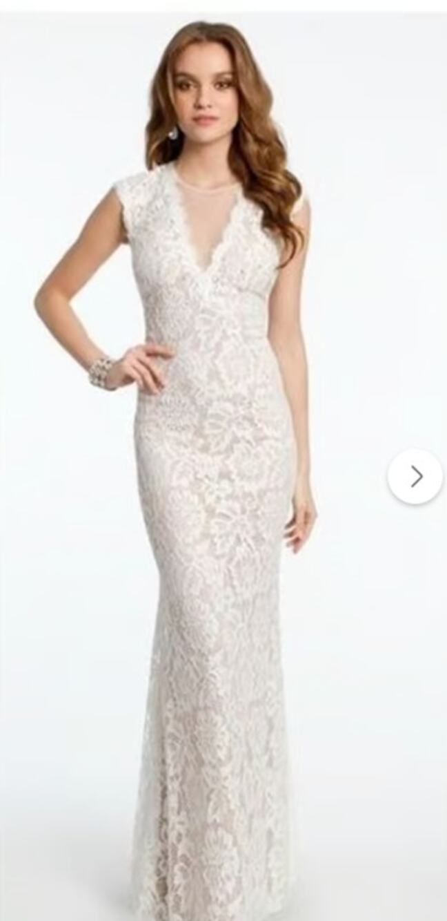 Betsy & Adam Lace Sheath Wedding/Formal Dress sz 2